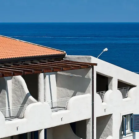 Nerossidiana Hotel apartamentowy Acquacalda