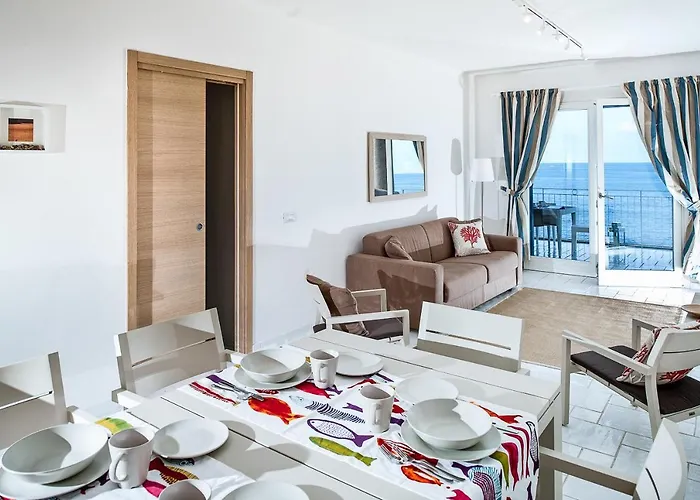 耐奥斯达那酒店 2*