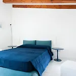 Hotel apartamentowy Nerossidiana
