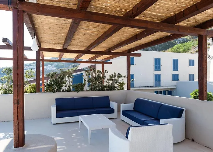 Nerossidiana Aparthotel